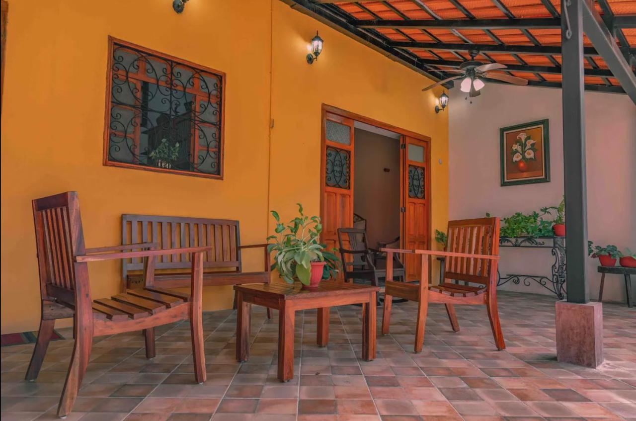 Casa Vicenta Izamal Hotell Exteriör bild